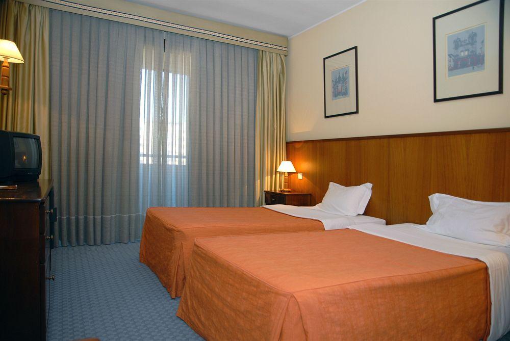 Hotel Estacao - Брага Экстерьер фото